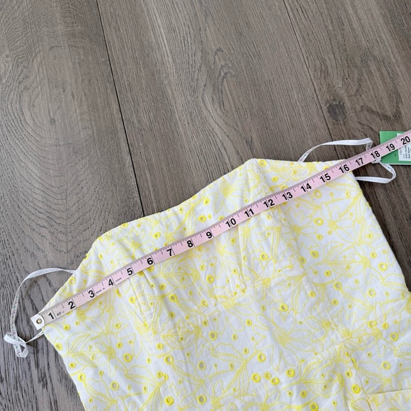 NWT Lilly Pulitzer Dandelion Yellow Daisy For Your Eyelet Strapless Dress 10 - Picture 11 of 12
